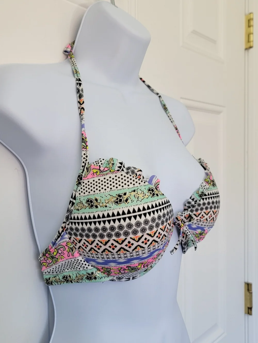 Victoria's Secret Fabulous underwire bikini top multi-colored Geometric Size 34C - Picture 2 of 9